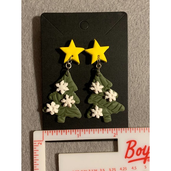 Christmas Tree with Snowflake Stud Earrings - Handmade, Polymer Clay - Picture 5 of 5